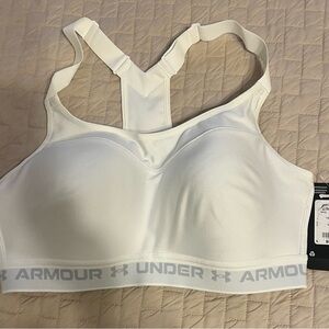 NWT Under Armour Women's White Sports Bra high support size 38D